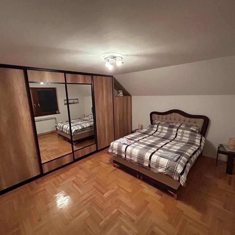 Apartman Materić - Classic One-Bedroom Apartment with King Bed - 7