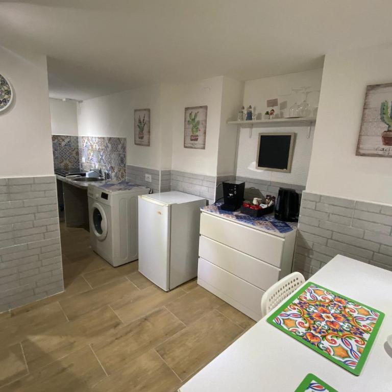 Little House - One-Bedroom Apartment - 9