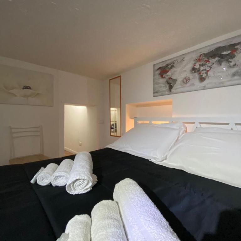 Little House - One-Bedroom Apartment - 32