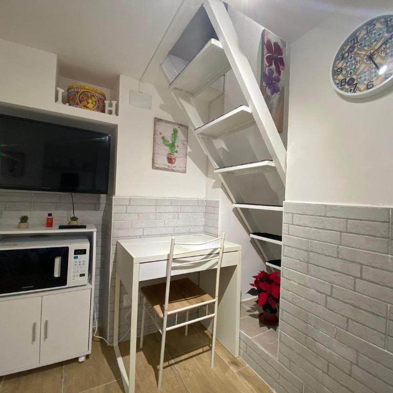 Little House - One-Bedroom Apartment - 21