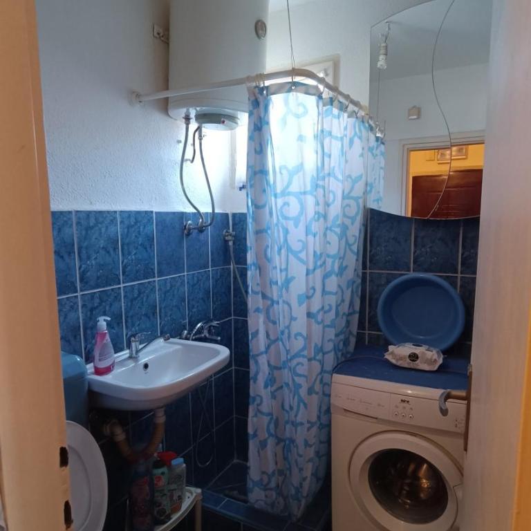 Slatki stančić na Koševu - One-Bedroom Apartment - 3