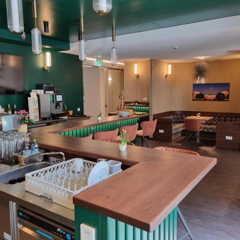 myMINGA13 - Hotel & serviced Apartments - Standard Zimmer mit Queensize-Bett - 6