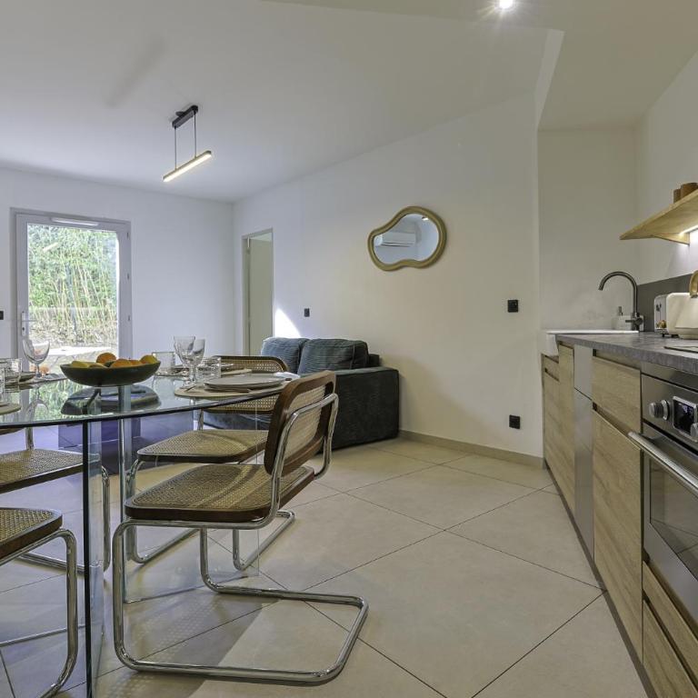 Superbe Appartement 1 chambre avec clim, terrasse et parking - Apartment mit 1 Schlafzimmer und Garten - 16