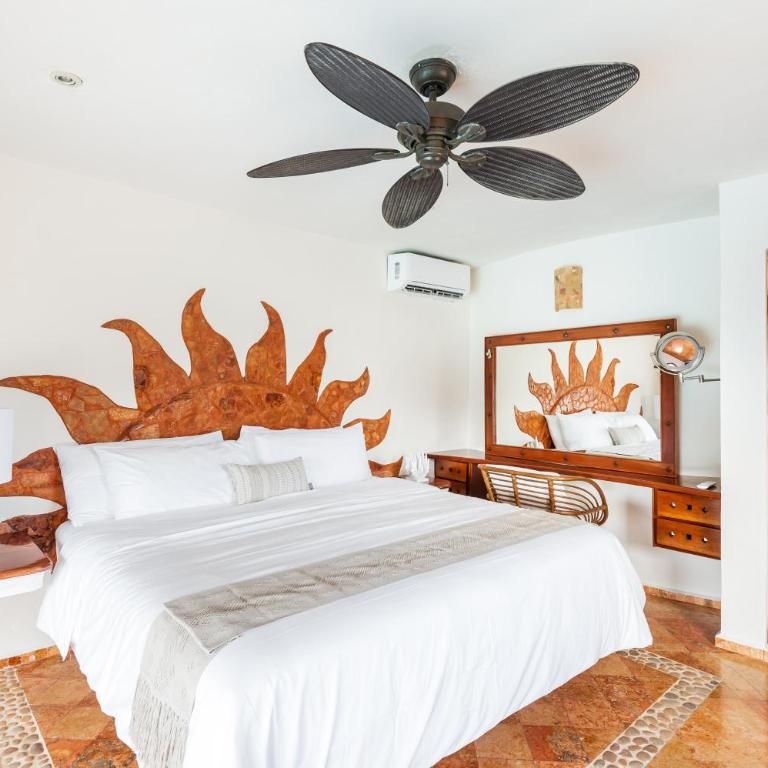 Bella Mar, Oceanfront Escape - Double Room with Pool View - 6