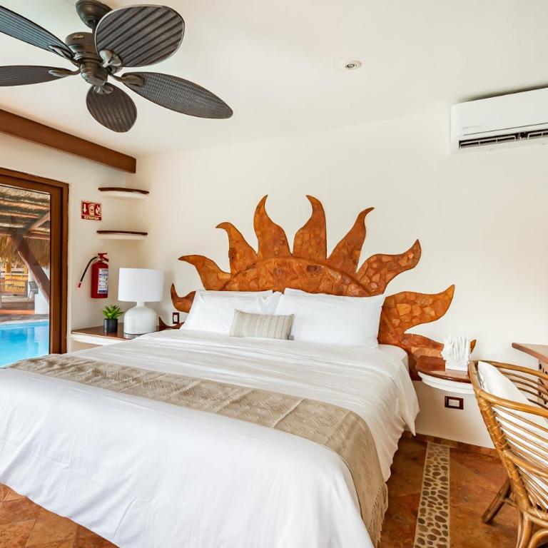 Bella Mar, Oceanfront Escape - Double Room with Pool View - 3