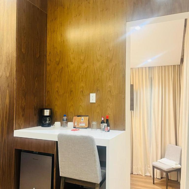 Hotel Casa Ensenada Luxury Boutique Hotel - King Room with Garden View - 4