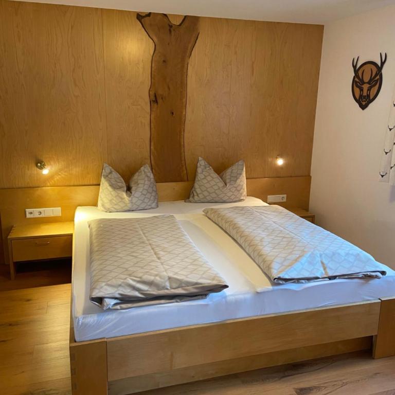 Gasthaus Muntafuner Stöbli - Doppelzimmer mit Dusche - 5