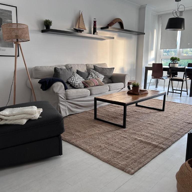 White Cozy Flat in Donostia - Apartamento con balcón - 1