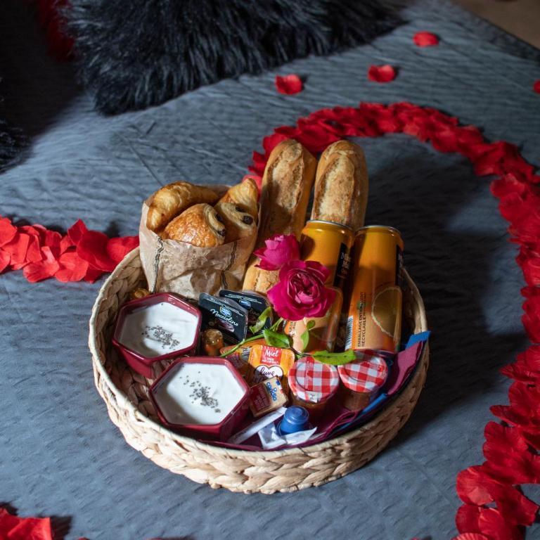 Eden House, Cocon sensuel et romantique avec jacuzzi - Maison 1 Chambre - 8