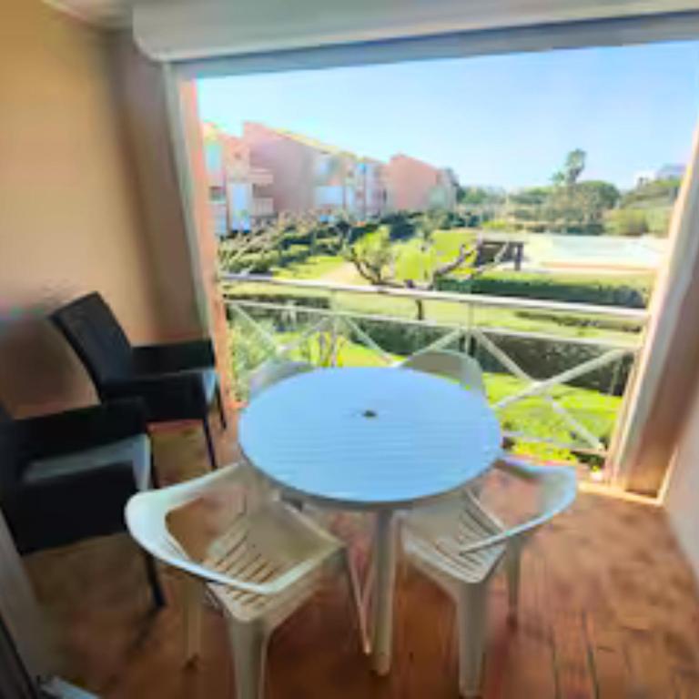 T2 Lumineux tout équipé avec piscine, parking privé et plage à 300m - Appartement 1 Chambre - 7