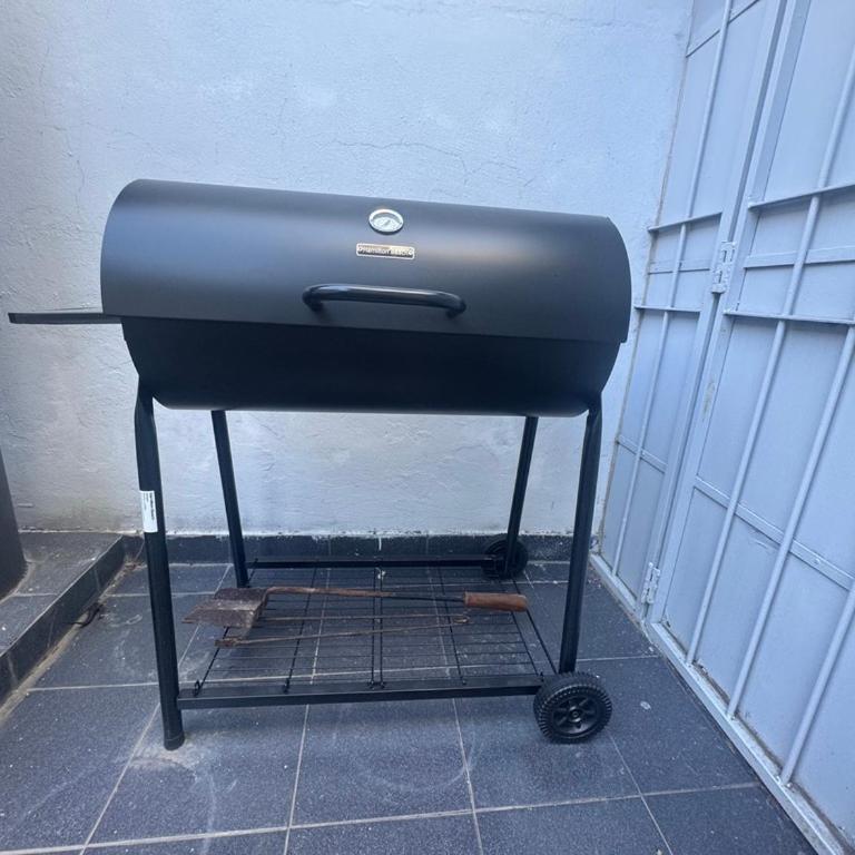 Amplio estudio con patio y parrilla a metros de la cancha de river - One-Bedroom Apartment - 13