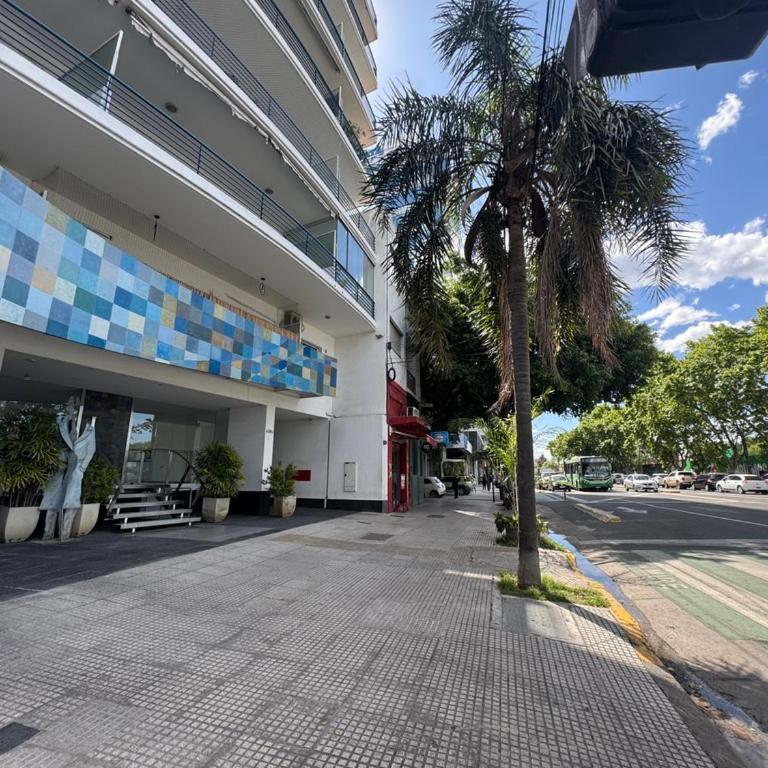 Amplio estudio con patio y parrilla a metros de la cancha de river - Apartamento de 1 dormitorio - 18