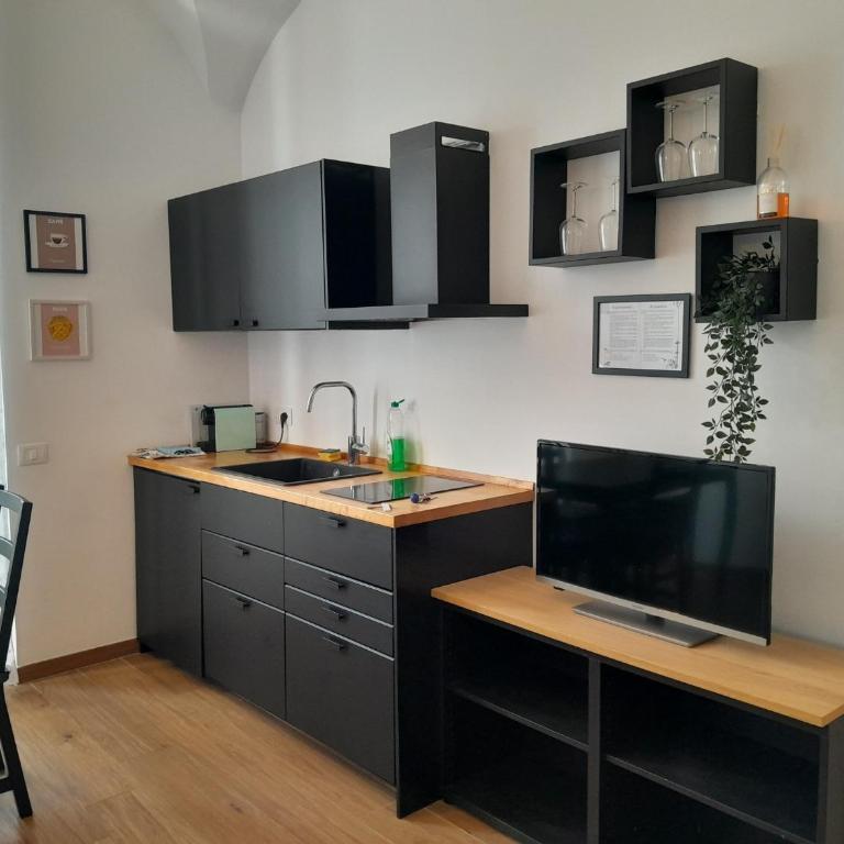 Acche Apartments - One-Bedroom Apartment with View - 6