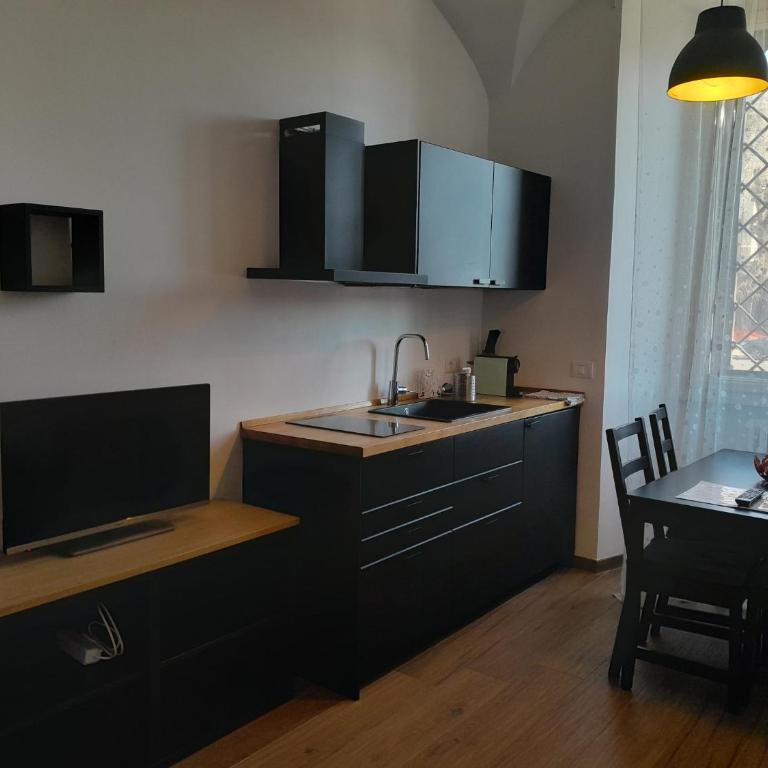 Acche Apartments - One-Bedroom Superior Apartment - 5