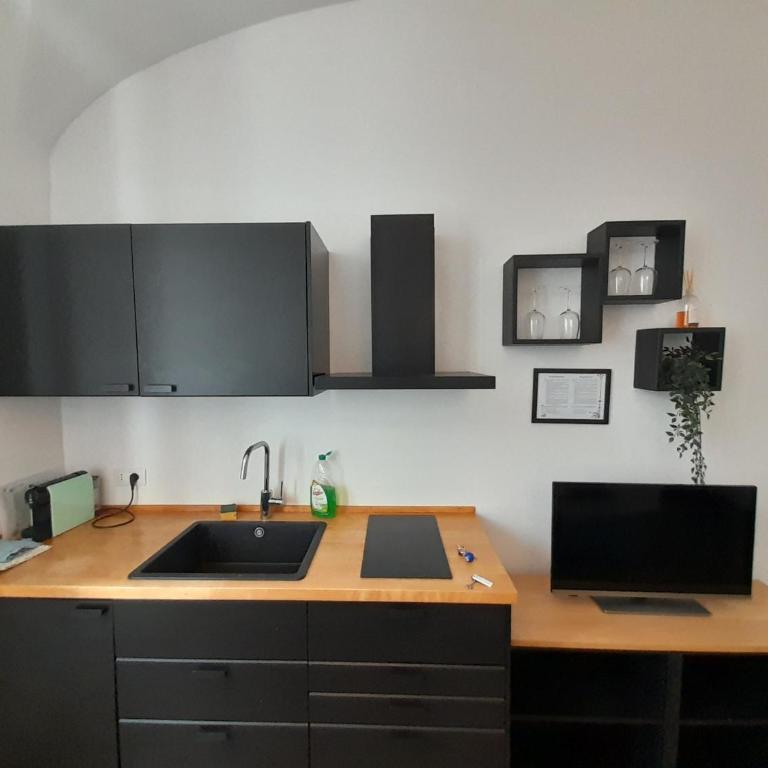 Acche Apartments - One-Bedroom Apartment with View - 4