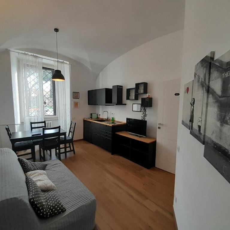 Acche Apartments - One-Bedroom Apartment with View - 22