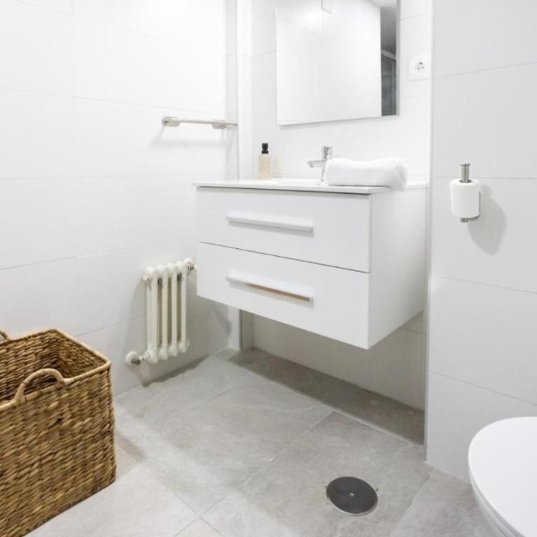 Amanecer Cantabrico VUT-5496-AS - Apartamento de 3 dormitorios - 33