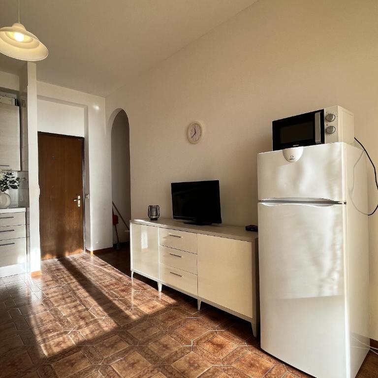 Fronte Mare, Piscina - RESIDENCE GRIFONE - Appartamento con 2 Camere da Letto - 3