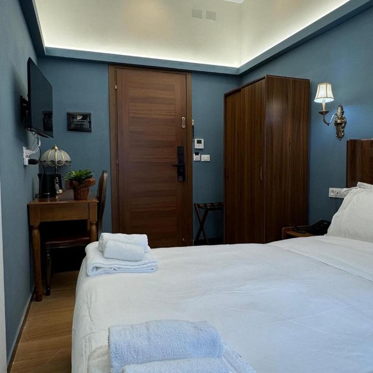 Modi Hotel - Camera Matrimoniale Budget - 1