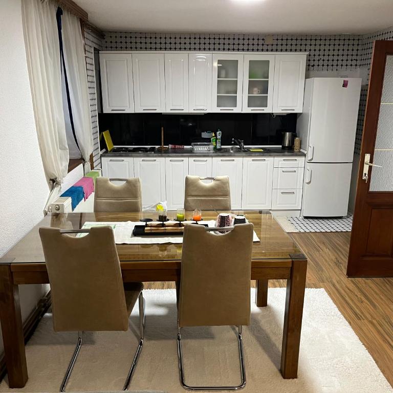 Apartman House Jasmina - Two-Bedroom Apartment - 11