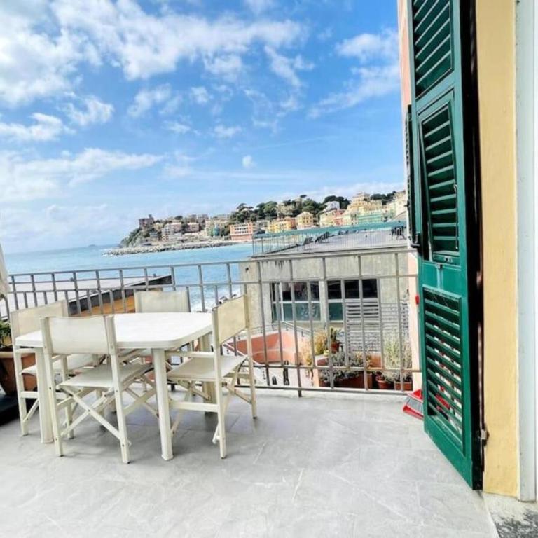 Comodissimo Gaslini e mare - Two-Bedroom Apartment - 1