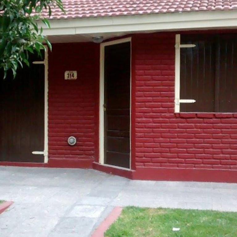 Los Profes - Two-Bedroom House - 1