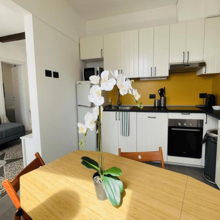 Comodissimo Gaslini e mare - Two-Bedroom Apartment - 11
