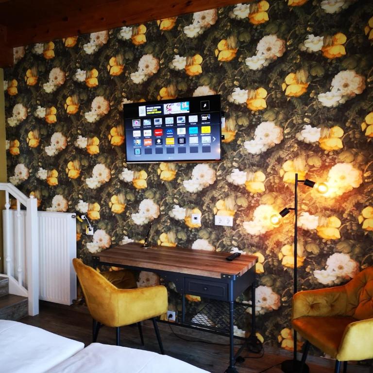 Goldener Hahn Apartments - Deluxe Studio mit Queensize-Bett - 2