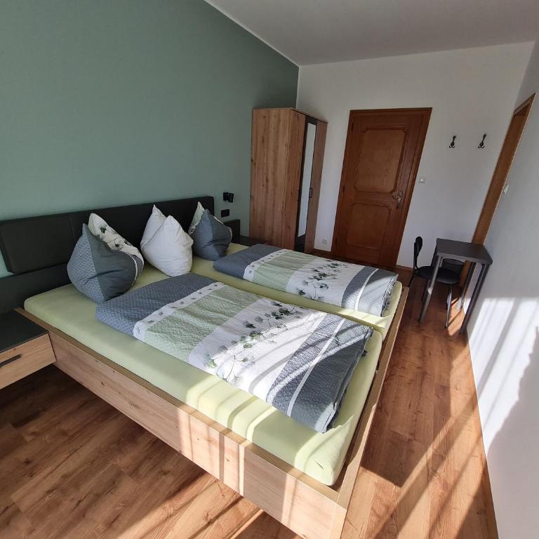 Gasserhof Bozen - Camera Matrimoniale con Balcone - 3