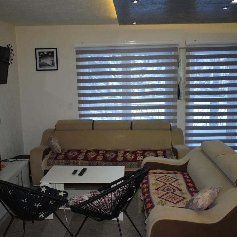 Villetta - Three-Bedroom House - 8