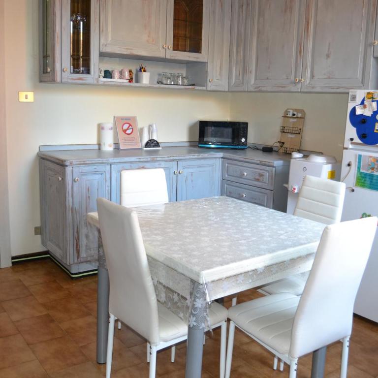 Fly House Depandance - One-Bedroom Apartment - 35