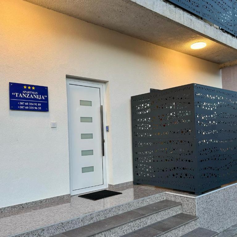 Apartman Tanzanija Bihać - Two-Bedroom Apartment - 3