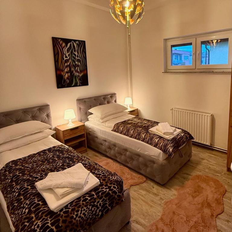 Apartman Tanzanija Bihać - Two-Bedroom Apartment - 4