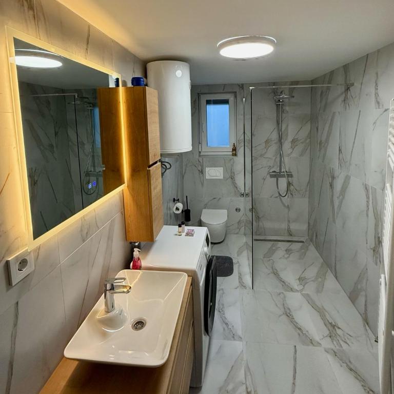 Apartman Tanzanija Bihać - Two-Bedroom Apartment - 8
