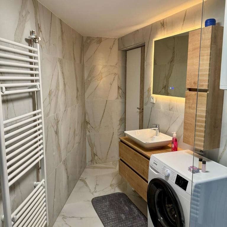 Apartman Tanzanija Bihać - Two-Bedroom Apartment - 12