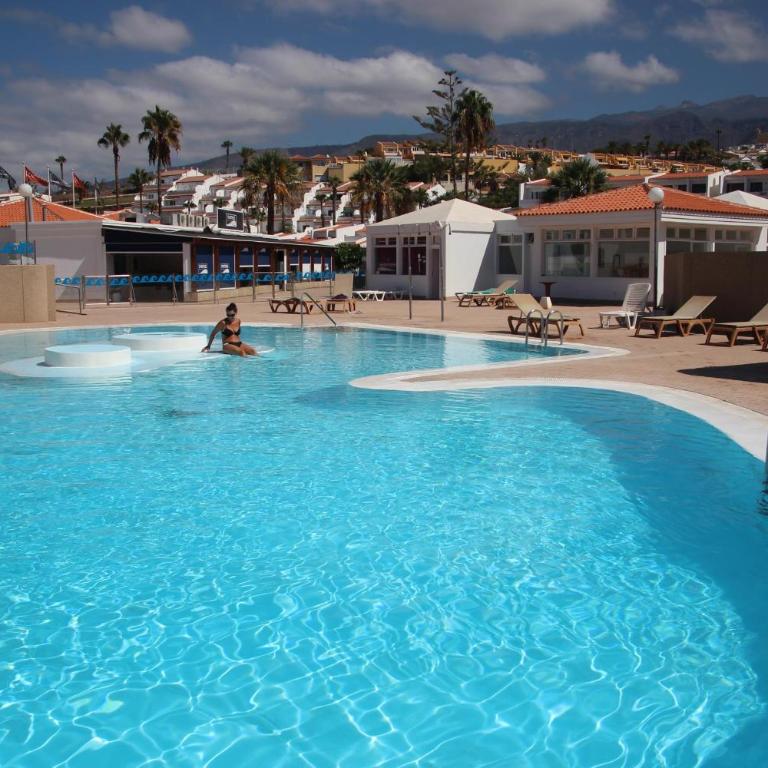Heaven in Costa Adeje! Large terrace, Pool, HS-internet - Apartamento de 2 dormitorios - 2