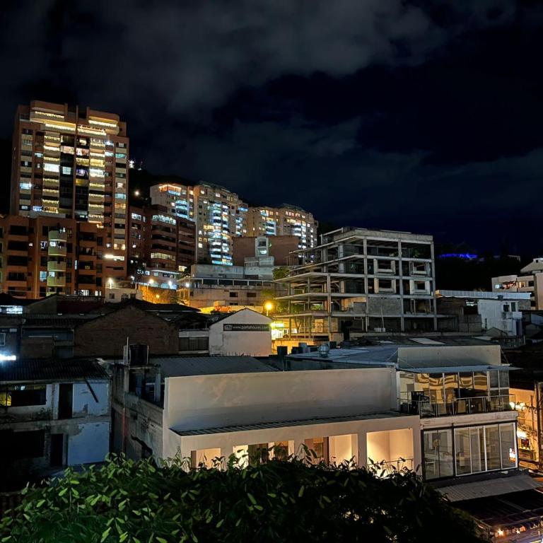Hotel Granada Suites - AV 9 - Suite con balcón - 6