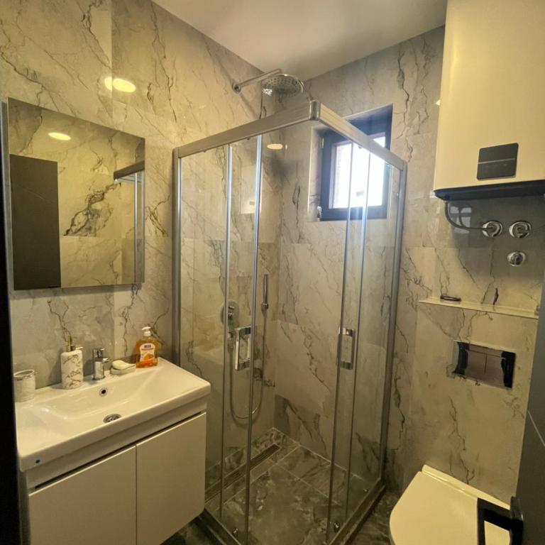 Winter House - Apartman sa 1 Spavaćom Sobom - 2