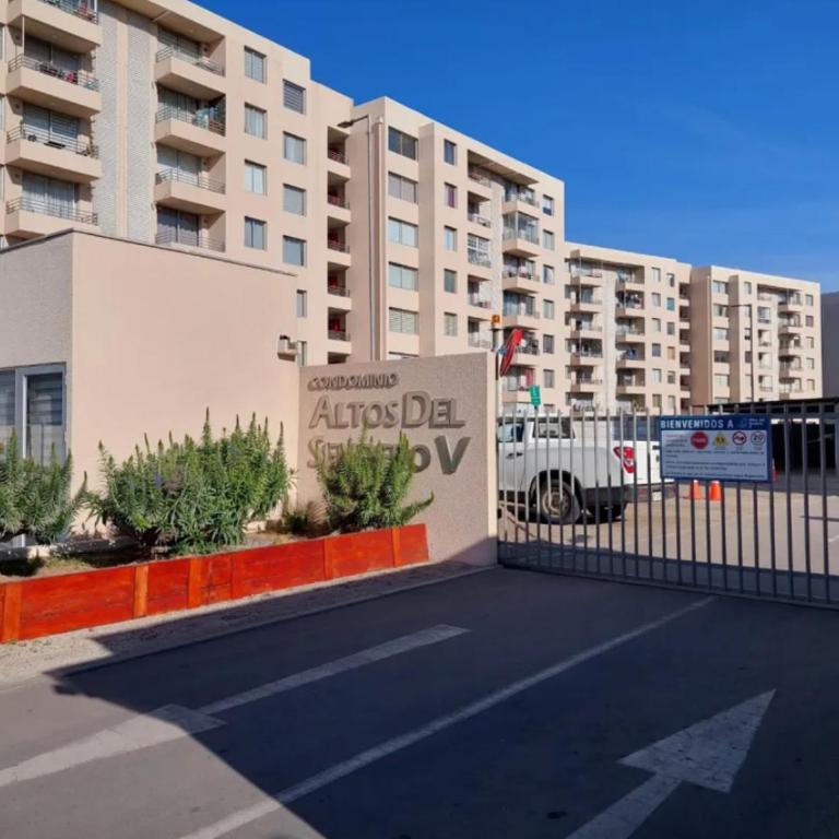 Departamento acogedor en La Serena - Three-Bedroom Apartment - 1