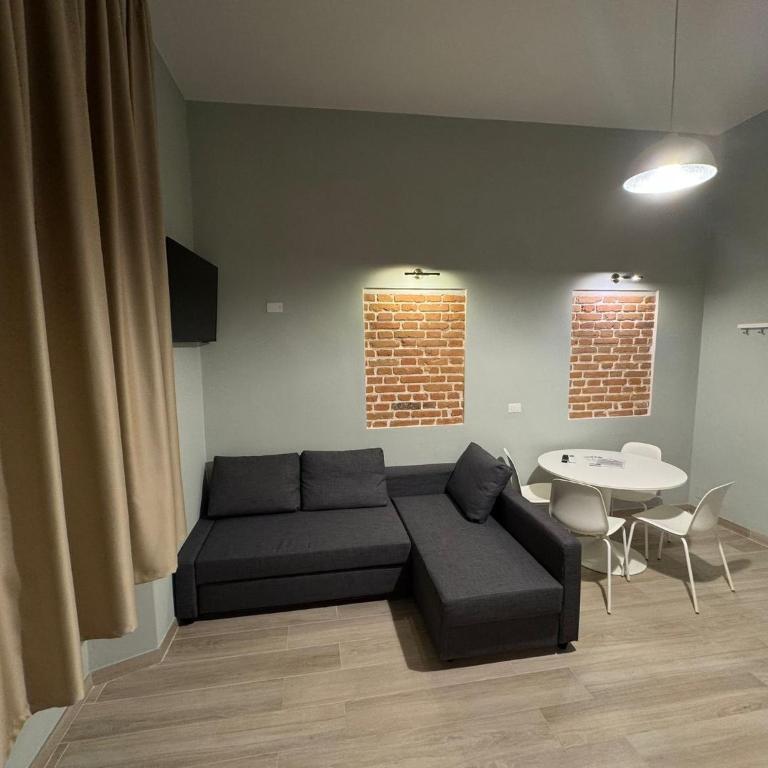 La Corte - One-Bedroom Deluxe Apartment - 6