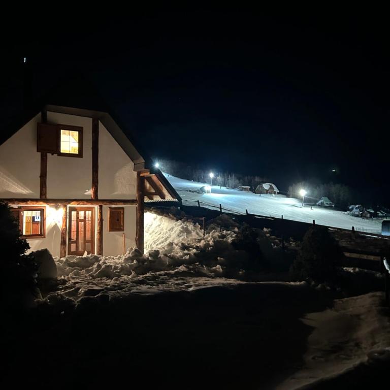 NV Mountain House - Two-Bedroom House - 37