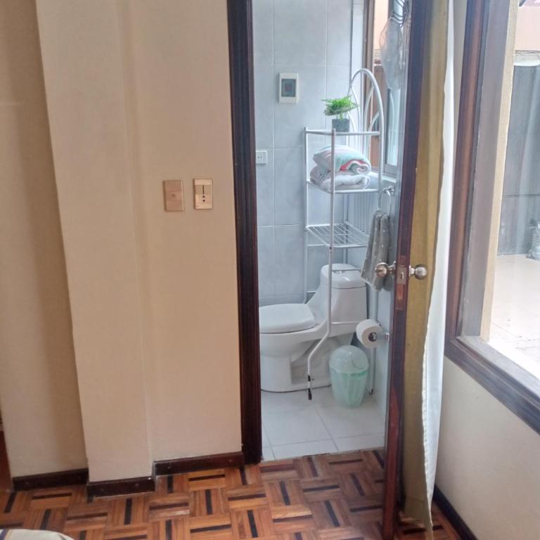 Habitación privada independiente y baño - Apartamento de 1 dormitorio - 8