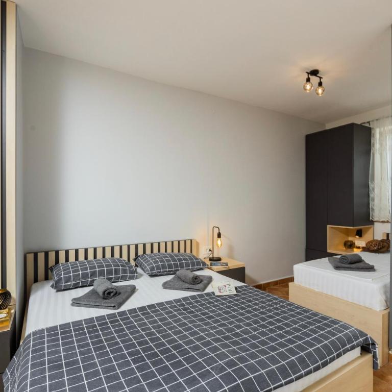 Adzic Apartments - Studio with Balcony (3 Adults) - 15