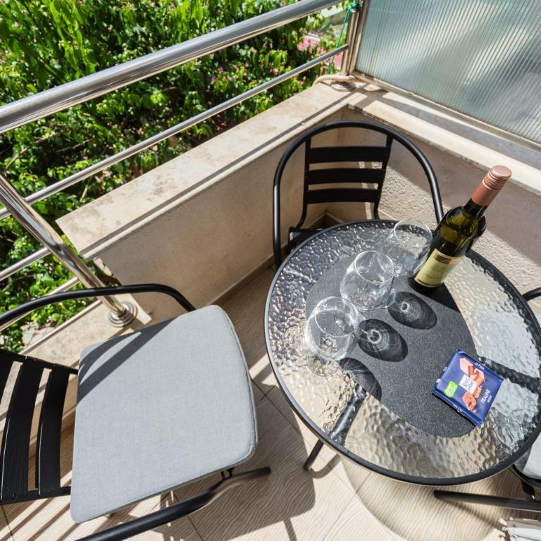 Adzic Apartments - Studio with Balcony (3 Adults) - 1