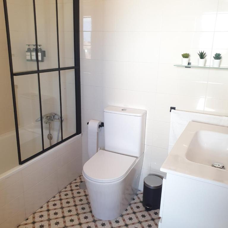Molino's House - One-Bedroom Apartment - 14