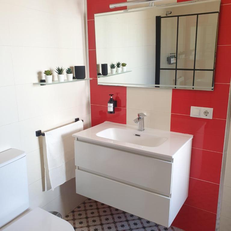 Molino's House - One-Bedroom Apartment - 13