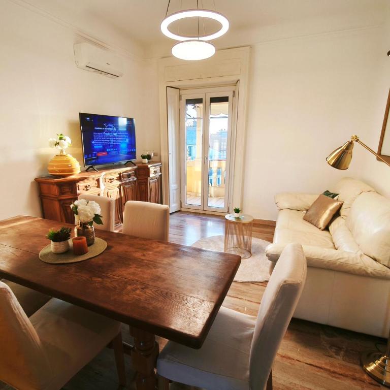 Spacious Central Apartment near Metro Loreto - Appartamento con 2 Camere da Letto - 7
