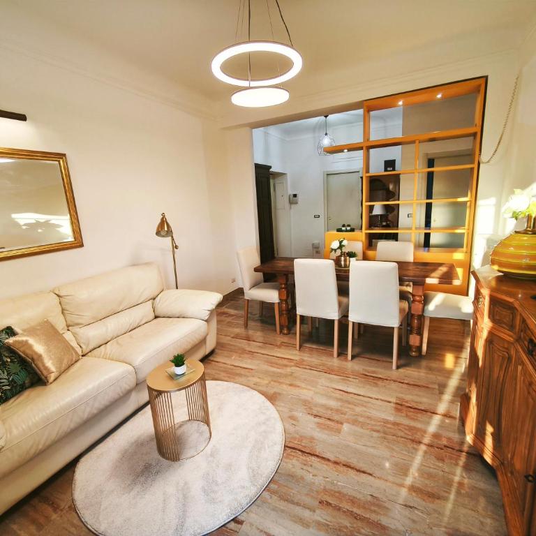 Spacious Central Apartment near Metro Loreto - Appartamento con 2 Camere da Letto - 4
