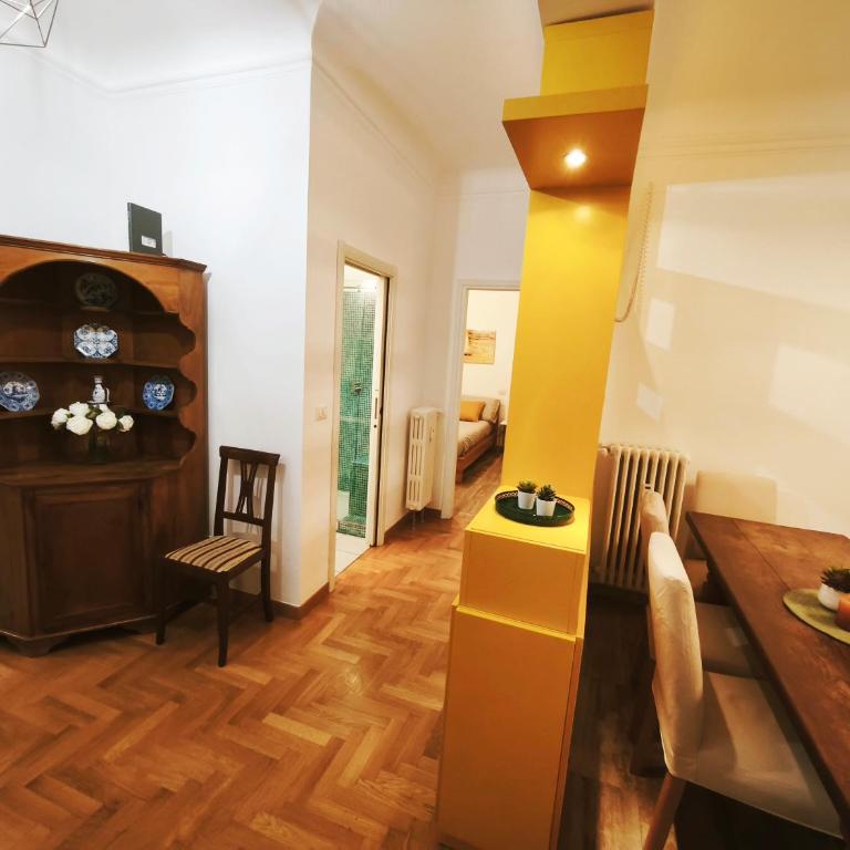 Spacious Central Apartment near Metro Loreto - Appartamento con 2 Camere da Letto - 20