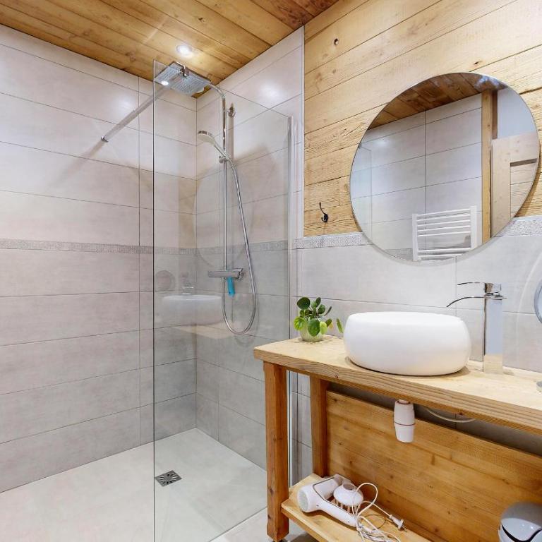 Chalet Grand Croix avec Jacuzzi privatif, Vue montagnes, Local a ski - Chalet - 16